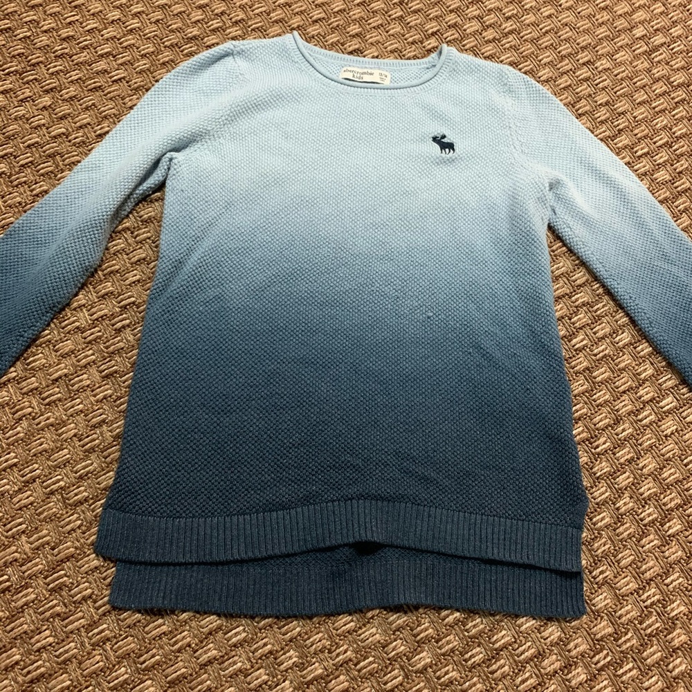 nice sweater for autumn!